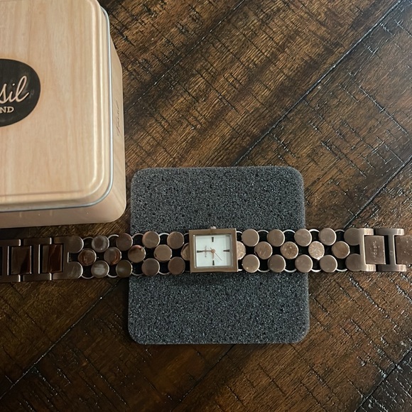 Fossil Bronze Chain Watch - Picture 7 of 16